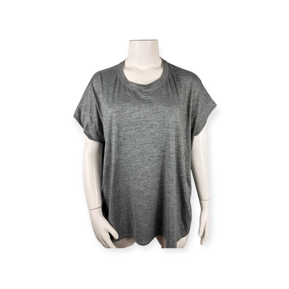 Livi Active gray short sleeve top size 14/16